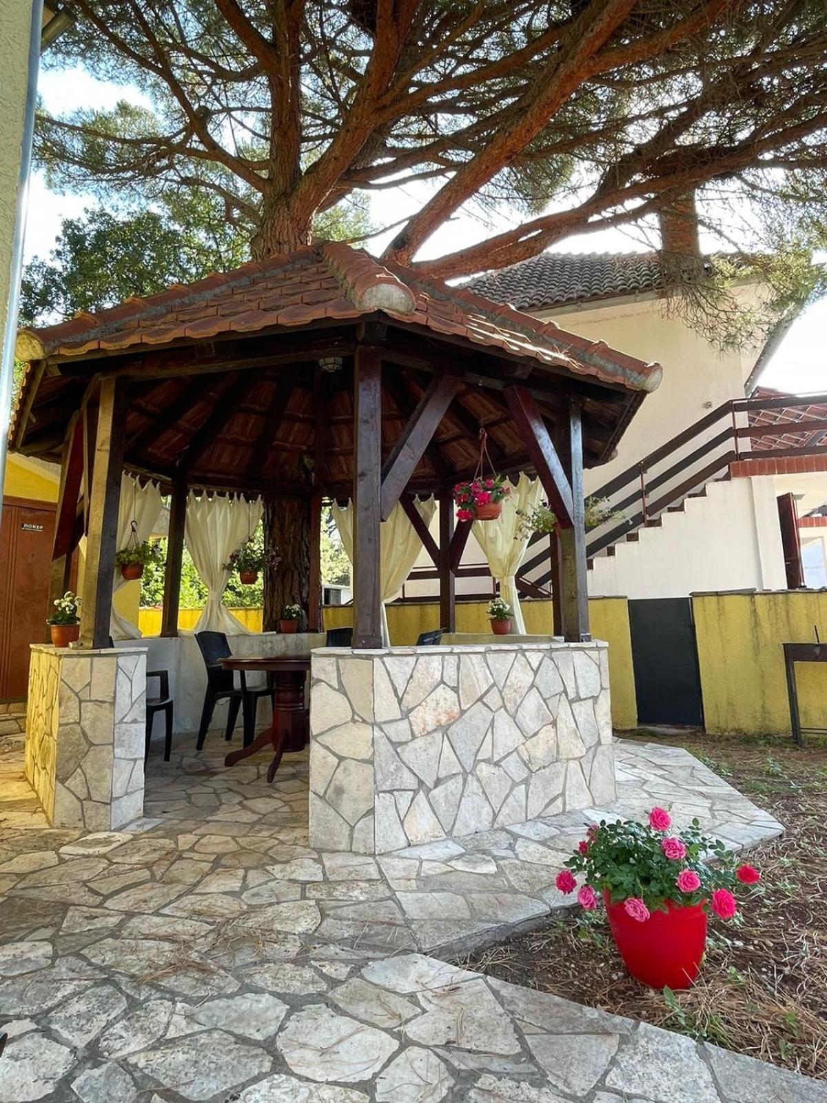Apartments Villa-G Lustica Tivat Exteriér fotografie
