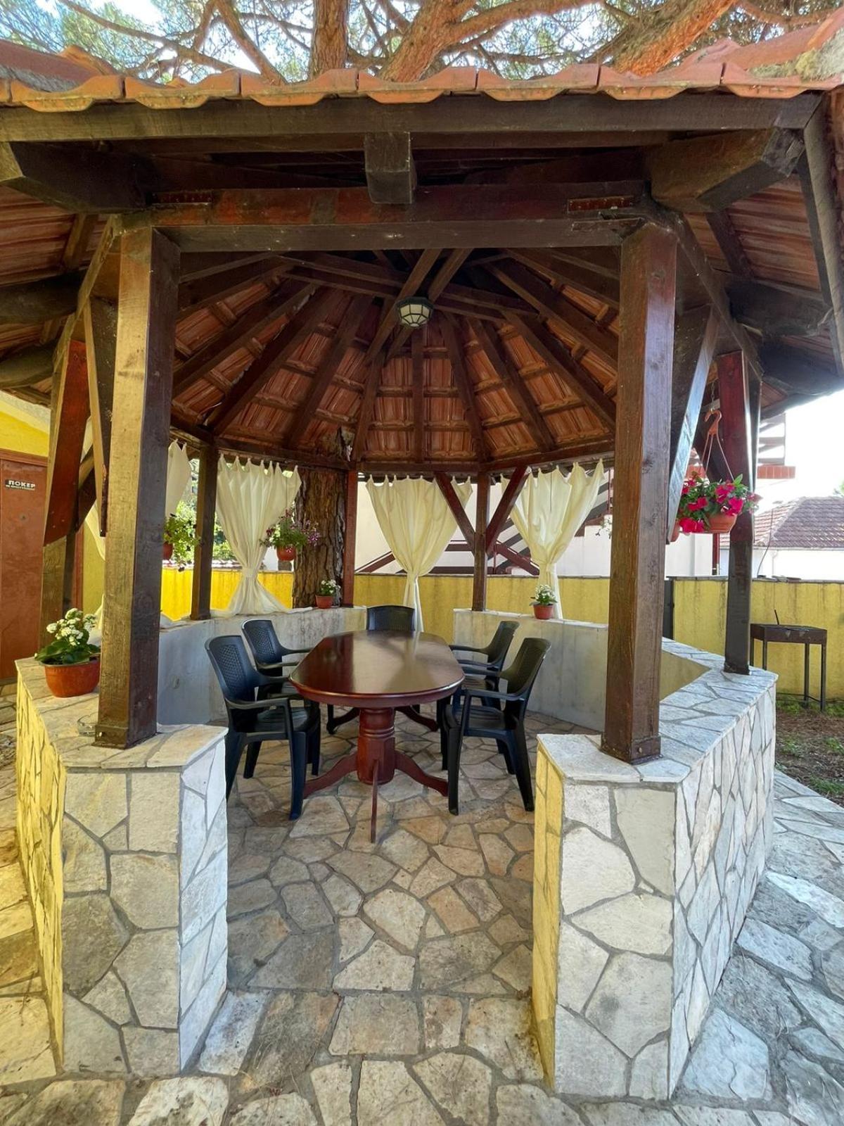 Apartments Villa-G Lustica Tivat Exteriér fotografie