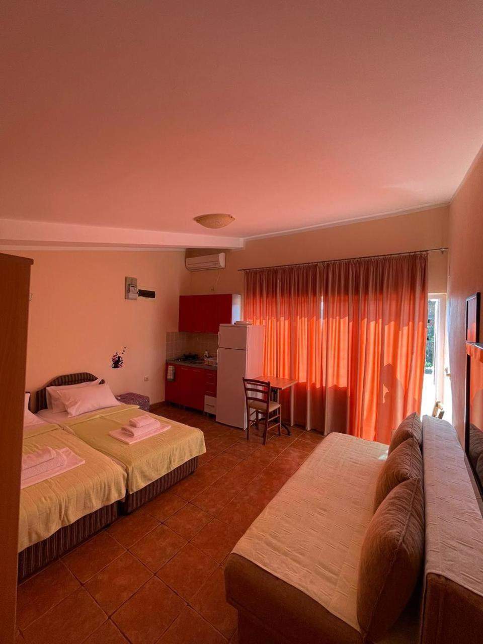 Apartments Villa-G Lustica Tivat Exteriér fotografie