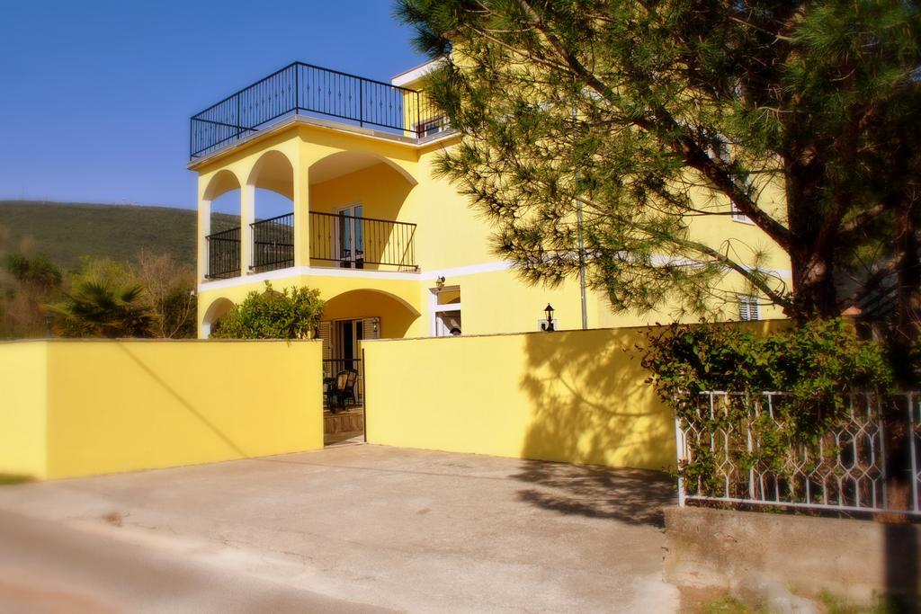 Apartments Villa-G Lustica Tivat Exteriér fotografie